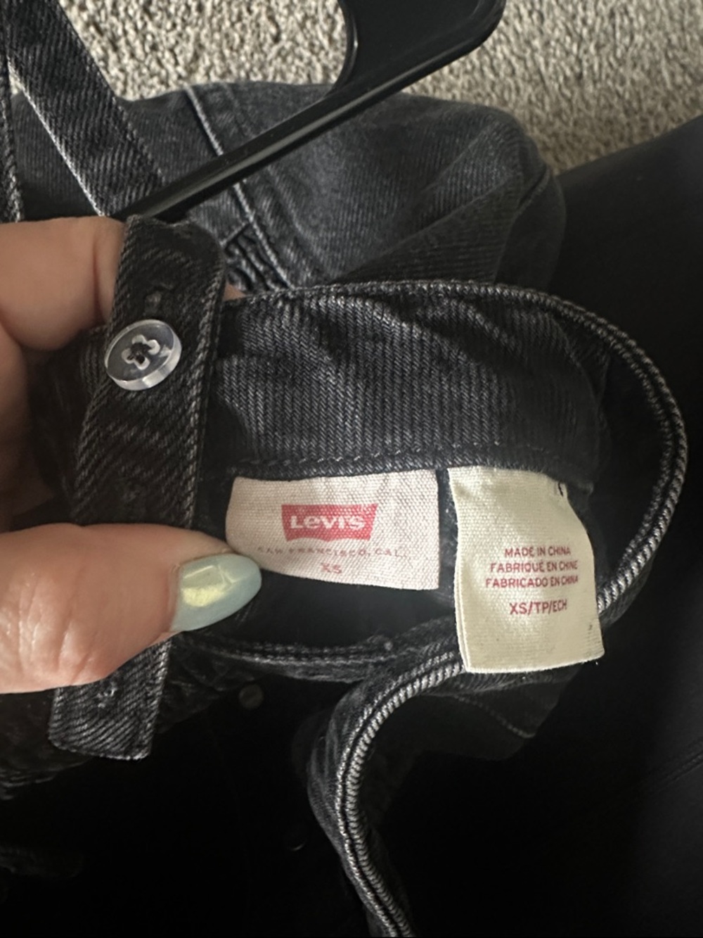 Levi's Black Button-Front Denim Top - Picture 2 of 5